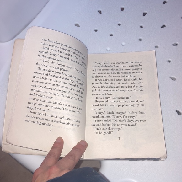 “No Arm in Left Field” kids sports classic book - Picture 7 of 13